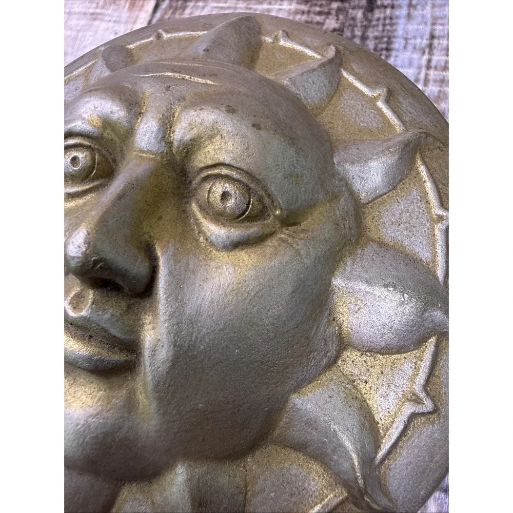 Vintage 3D Sun Face Trinket Jewerly Box